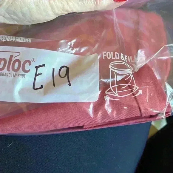 Chico’s Women’s Tank Top Mauve Stretchy Scoop Neck Sleeveless Pullover Casual - Picture 5 of 5